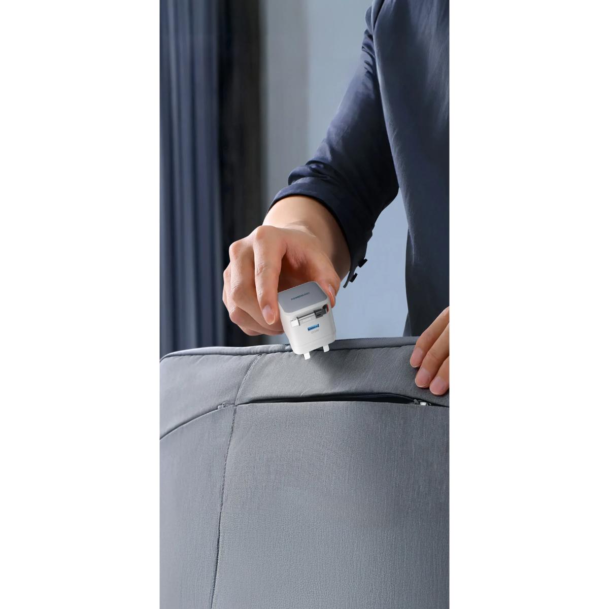 Powerology  Retractable GaN Dual Port Charger