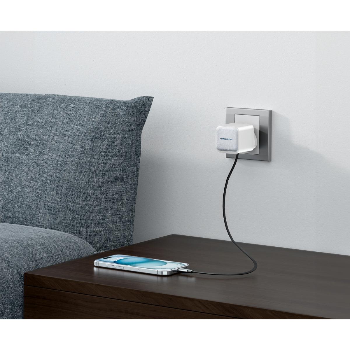 Powerology  Retractable GaN Dual Port Charger