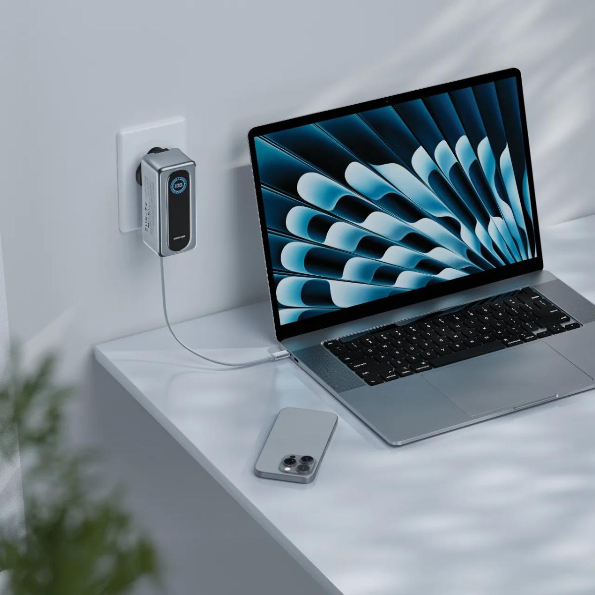 Green Lion EVERA 67W Power Bank + Wall Charger
