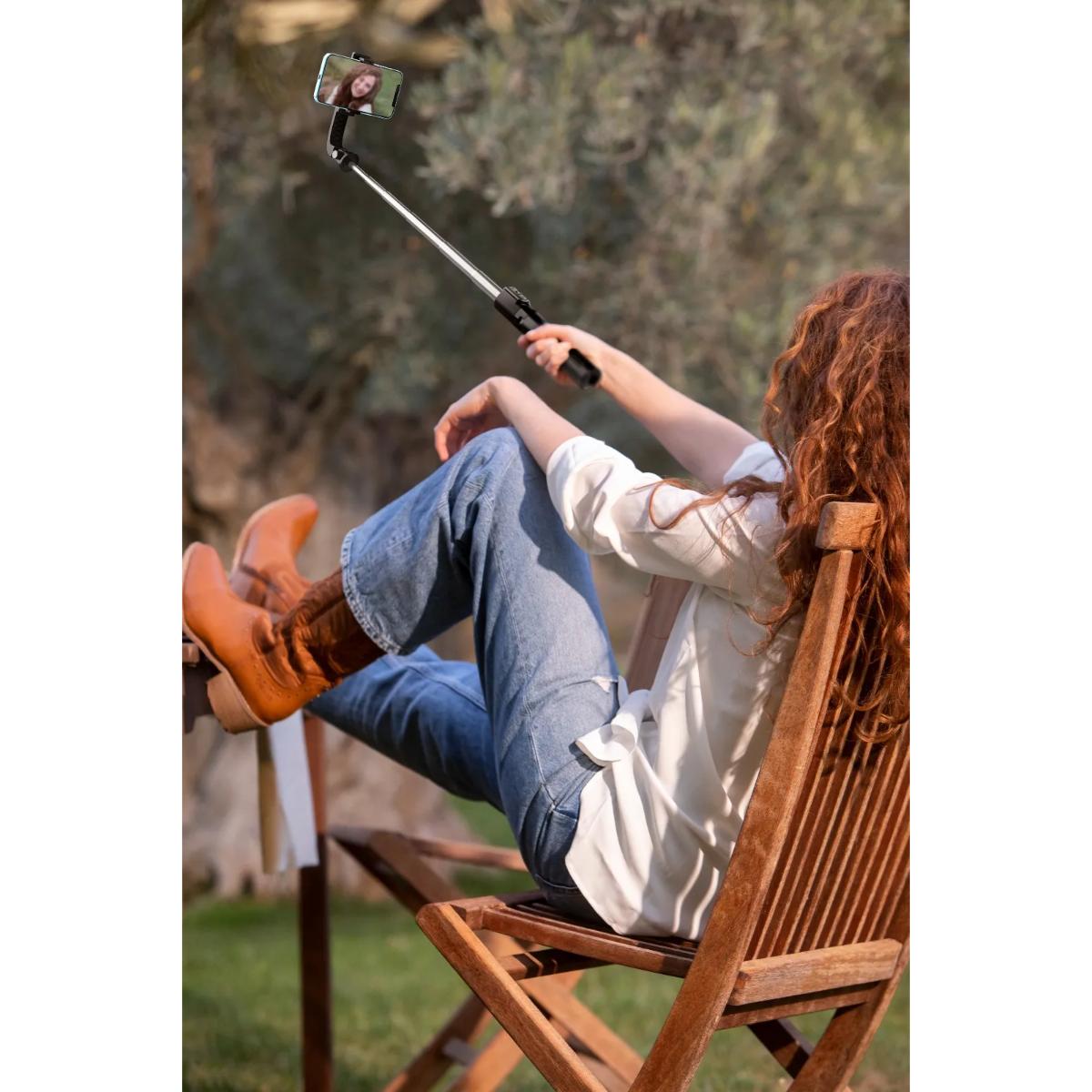 Porodo Bluetooth Selfie-Stick With Tripod