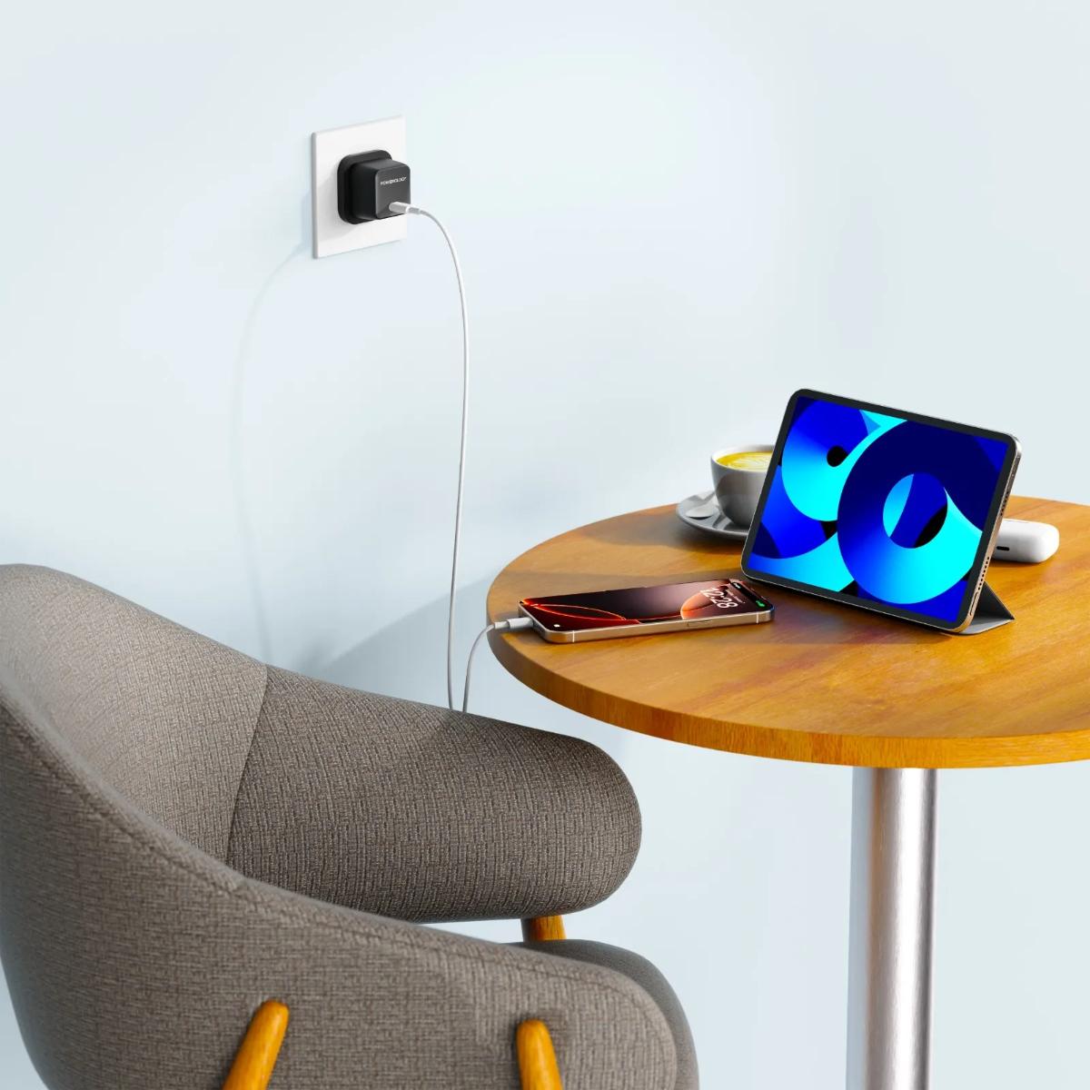 Powerology QX 45W Pocket-Sized GAN Adapter