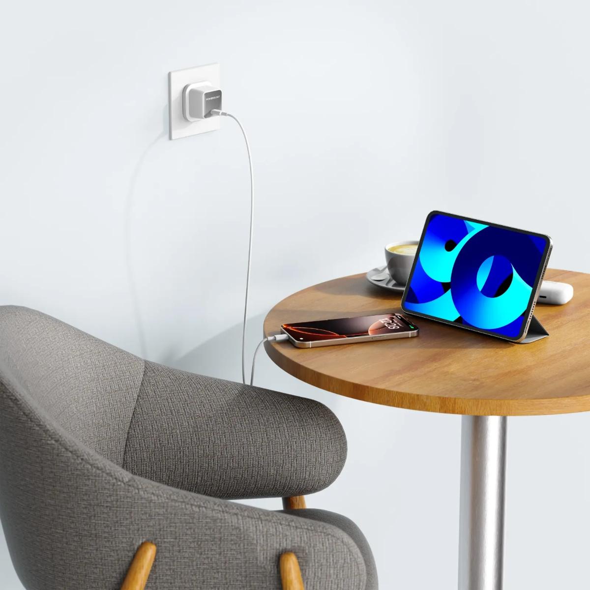 Powerology QX 45W Pocket-Sized GAN Adapter