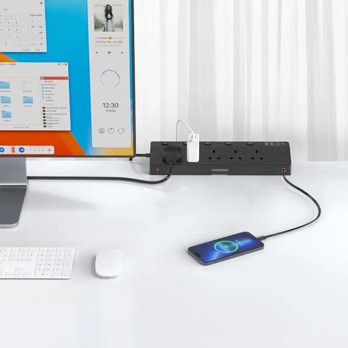 Porodo Voltguard Retractable Power Socket (20W PD)